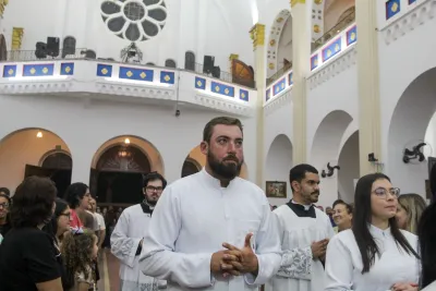 30 dia com Maria - Santa Missa e Coroação - Romeiros Devotos da Paróquia Nossa Senhora de Fatima (Monte Carmelo)