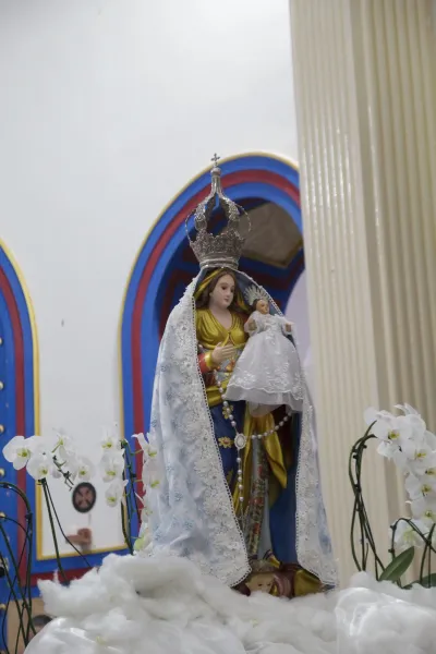 30 dia com Maria - Santa Missa e Coroação - Romeiros Devotos da Paróquia Nossa Senhora de Fatima (Monte Carmelo)