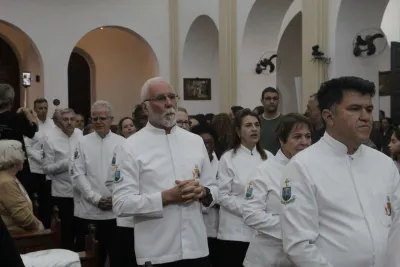 30 dia com Maria - Santa Missa e Coroação - Romeiros Devotos da Paróquia Nossa Senhora do Caminho (Uberlândia)