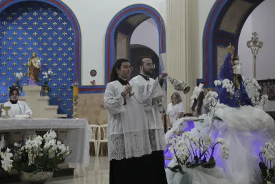 30 dia com Maria - Santa Missa e Coroação - Romeiros Devotos da Paróquia Nossa Senhora do Caminho (Uberlândia)