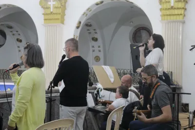 30 dia com Maria - Santa Missa e Coroação - Romeiros Devotos da Paróquia Nossa Senhora do Caminho (Uberlândia)