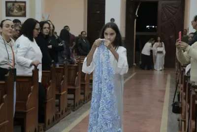 30 dia com Maria - Santa Missa e Coroação - Romeiros Devotos da Paróquia Nossa Senhora do Caminho (Uberlândia)