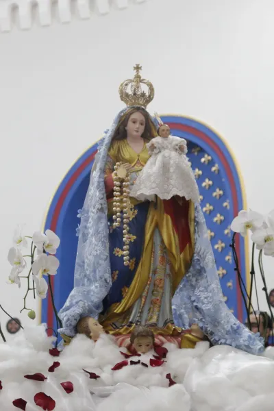 30 dia com Maria - Santa Missa e Coroação - Romeiros Devotos da Paróquia Nossa Senhora do Caminho (Uberlândia)