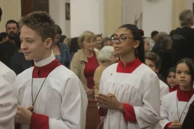 30 dia com Maria - Santa Missa e Coroação - Romeiros Devotos da Paróquia Nossa Senhora do Caminho (Uberlândia)