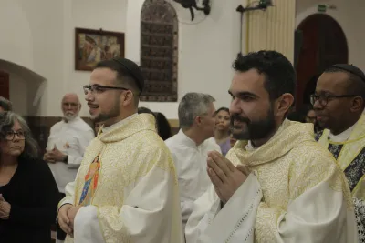 30 dia com Maria - Santa Missa e Coroação - Romeiros Devotos da Paróquia Nossa Senhora do Caminho (Uberlândia)