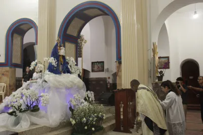 30 dia com Maria - Santa Missa e Coroação - Romeiros Devotos da Paróquia Nossa Senhora do Caminho (Uberlândia)