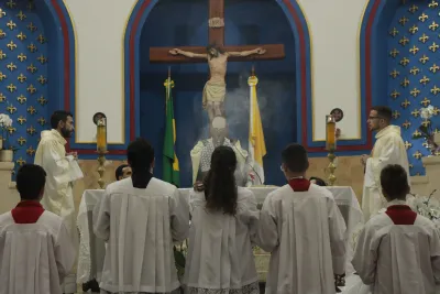 30 dia com Maria - Santa Missa e Coroação - Romeiros Devotos da Paróquia Nossa Senhora do Caminho (Uberlândia)