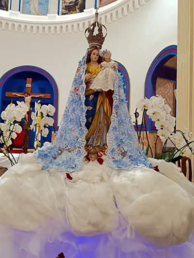 30 dia com Maria - Santa Missa e Coroação - Romeiros Devotos da Paróquia Nossa Senhora do Caminho (Uberlândia)