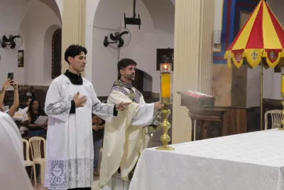 30 dia com Maria - Santa Missa e Coroação - Romeiros Devotos da Paróquia Nossa Senhora do Carmo (Uberlândia)