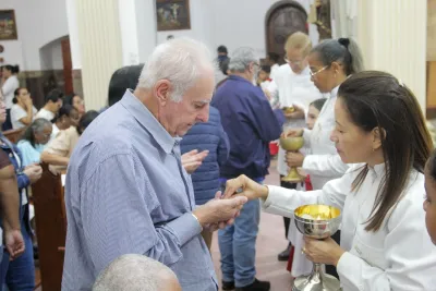 30 dia com Maria - Santa Missa e Coroação - Romeiros Devotos da Paróquia Nossa Senhora do Carmo (Uberlândia)
