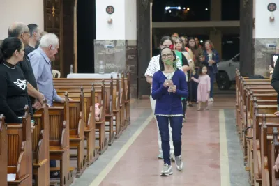 30 dia com Maria - Santa Missa e Coroação - Romeiros Devotos da Paróquia Nossa Senhora do Carmo (Uberlândia)