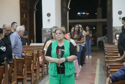 30 dia com Maria - Santa Missa e Coroação - Romeiros Devotos da Paróquia Nossa Senhora do Carmo (Uberlândia)