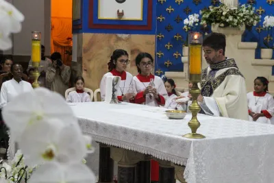 30 dia com Maria - Santa Missa e Coroação - Romeiros Devotos da Paróquia Nossa Senhora do Carmo (Uberlândia)