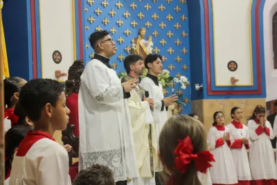 30 dia com Maria - Santa Missa e Coroação - Romeiros Devotos da Paróquia Nossa Senhora do Carmo (Uberlândia)