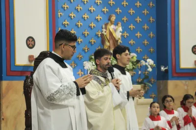 30 dia com Maria - Santa Missa e Coroação - Romeiros Devotos da Paróquia Nossa Senhora do Carmo (Uberlândia)