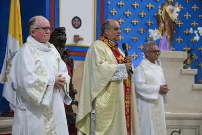 30 dia com Maria - Santa Missa e Coroação - Romeiros Devotos da Paroquia Sant' Anna (Indiánopolis)