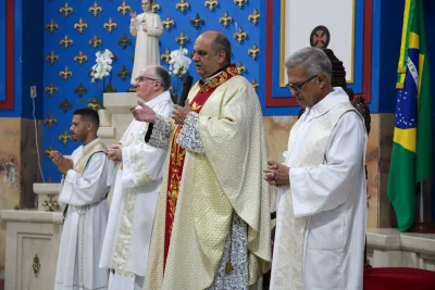 30 dia com Maria - Santa Missa e Coroação - Romeiros Devotos da Paroquia Sant' Anna (Indiánopolis)