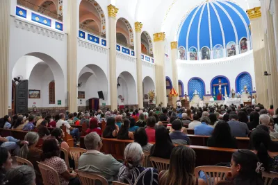 30 dia com Maria - Santa Missa e Coroação - Romeiros Devotos da Paroquia Sant' Anna (Indiánopolis)