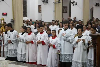 30 dia com Maria - Santa Missa e Coroação - Romeiros Devotos da Paroquia Sant' Anna (Indiánopolis)