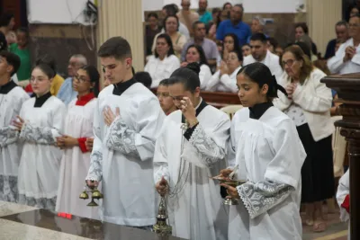 30 dia com Maria - Santa Missa e Coroação - Romeiros Devotos da Paroquia Sant' Anna (Indiánopolis)