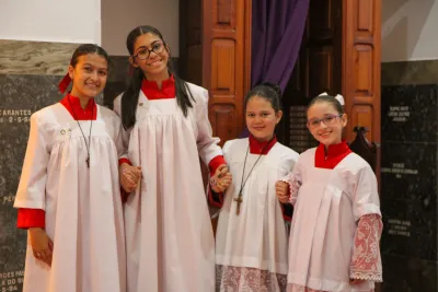 30 dia com Maria - Santa Missa e Coroação - Romeiros Devotos da Paroquia Sant' Anna (Indiánopolis)