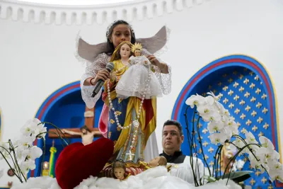 30 dia com Maria - Santa Missa e Coroação - Romeiros Devotos da Paroquia Sant' Anna (Indiánopolis)