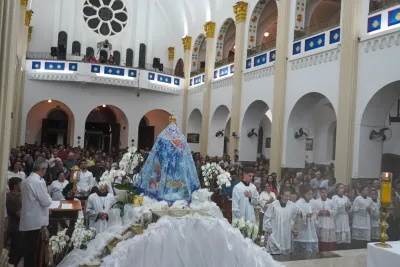 30 dia com Maria - Santa Missa e Coroação - Romeiros Devotos da Paroquia Sant' Anna (Indiánopolis)