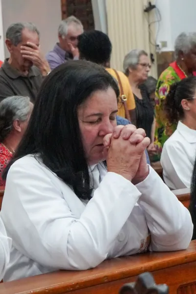 30 dia com Maria - Santa Missa e Coroação - Romeiros Devotos da Paroquia Sant' Anna (Indiánopolis)