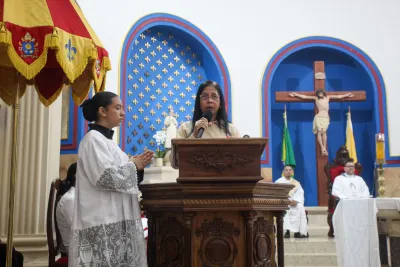 30 dia com Maria - Santa Missa e Coroação - Romeiros Devotos da Paroquia Santa Terezinha (Patrocinio)