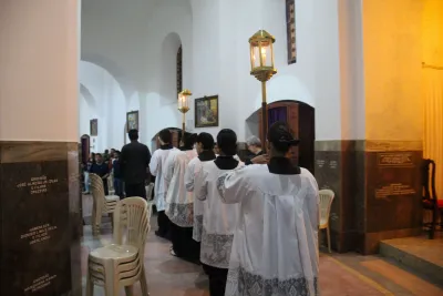 30 dia com Maria - Santa Missa e Coroação - Romeiros Devotos da Paroquia Santa Terezinha (Patrocinio)