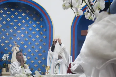30 dia com Maria - Santa Missa e Coroação - Romeiros Devotos da Paroquia Santa Terezinha (Patrocinio)