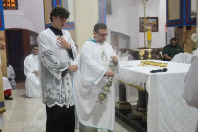 30 dia com Maria - Santa Missa e Coroação - Romeiros Devotos da Paroquia Santa Terezinha (Patrocinio)