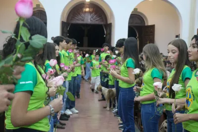 30 dia com Maria - Santa Missa e Coroação - Romeiros Devotos da Paroquia Santa Terezinha (Patrocinio)