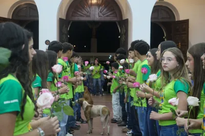 30 dia com Maria - Santa Missa e Coroação - Romeiros Devotos da Paroquia Santa Terezinha (Patrocinio)