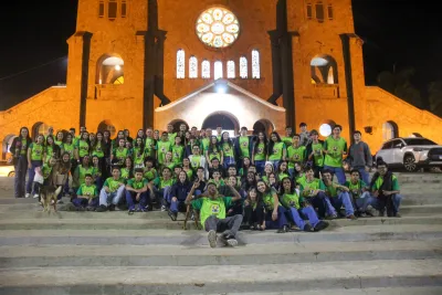 30 dia com Maria - Santa Missa e Coroação - Romeiros Devotos da Paroquia Santa Terezinha (Patrocinio)