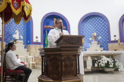 30 dia com Maria - Santa Missa e Coroação - Romeiros Devotos da Paroquia Santa Terezinha (Patrocinio)