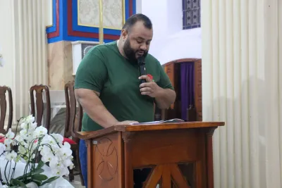 30 dia com Maria - Santa Missa e Coroação - Romeiros Devotos da Paroquia Santa Terezinha (Patrocinio)