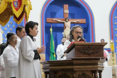 30 dia com Maria - Santa Missa e Coroação - Romeiros Devotos da Paróquia São João Batista (Cascalho Rico)