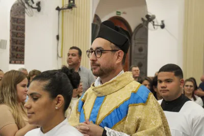 30 dia com Maria - Santa Missa e Coroação - Romeiros Devotos da Paróquia São João Batista (Cascalho Rico)