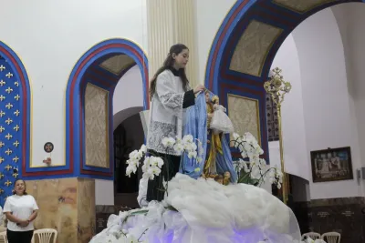 30 dia com Maria - Santa Missa e Coroação - Romeiros Devotos da Paróquia São João Batista (Cascalho Rico)