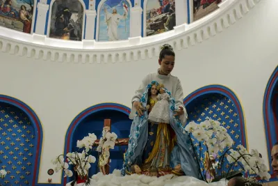 30 dia com Maria - Santa Missa e Coroação - Romeiros Devotos da Paróquia São Sebastião (Pedrinópolis))