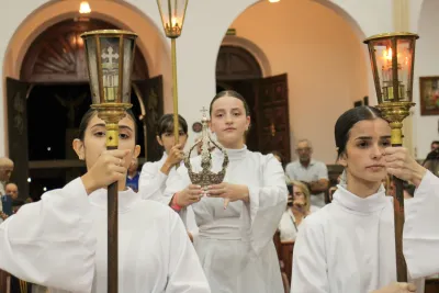 30 dia com Maria - Santa Missa e Coroação - Romeiros Devotos da Paróquia São Sebastião (Pedrinópolis))