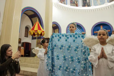 30 dia com Maria - Santa Missa e Coroação - Romeiros Devotos da Paróquia São Sebastião (Pedrinópolis))