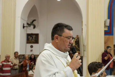 30 dia com Maria - Santa Missa e Coroação - Romeiros Devotos da Paróquia São Sebastião (Pedrinópolis))