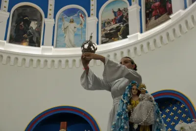 30 dia com Maria - Santa Missa e Coroação - Romeiros Devotos da Paróquia São Sebastião (Pedrinópolis))