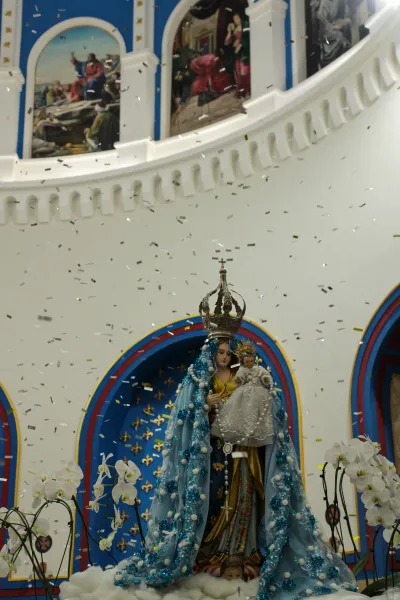 30 dia com Maria - Santa Missa e Coroação - Romeiros Devotos da Paróquia São Sebastião (Pedrinópolis))