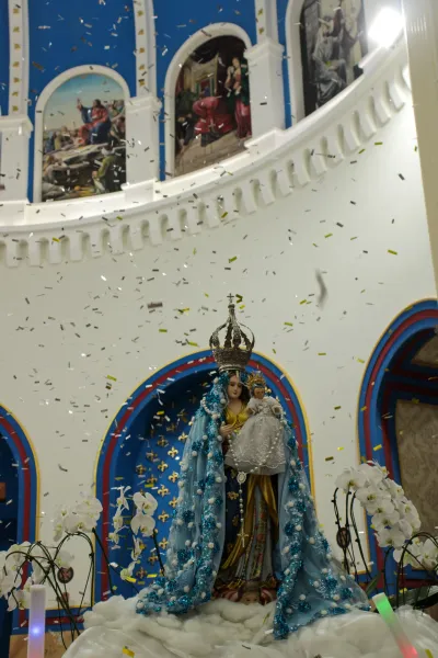 30 dia com Maria - Santa Missa e Coroação - Romeiros Devotos da Paróquia São Sebastião (Pedrinópolis))