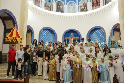 30 dia com Maria - Santa Missa e Coroação - Romeiros Devotos da Paróquia São Sebastião (Pedrinópolis))
