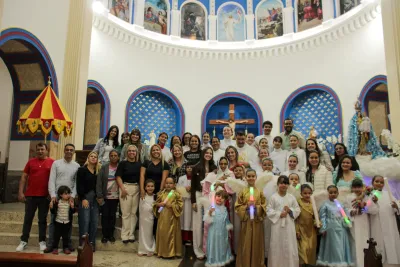 30 dia com Maria - Santa Missa e Coroação - Romeiros Devotos da Paróquia São Sebastião (Pedrinópolis))