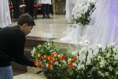 30 dia com Maria - Santa Missa e Coroação - Romeiros Devotos da Paróquia São Vicente de Paulo (Uberlândia)